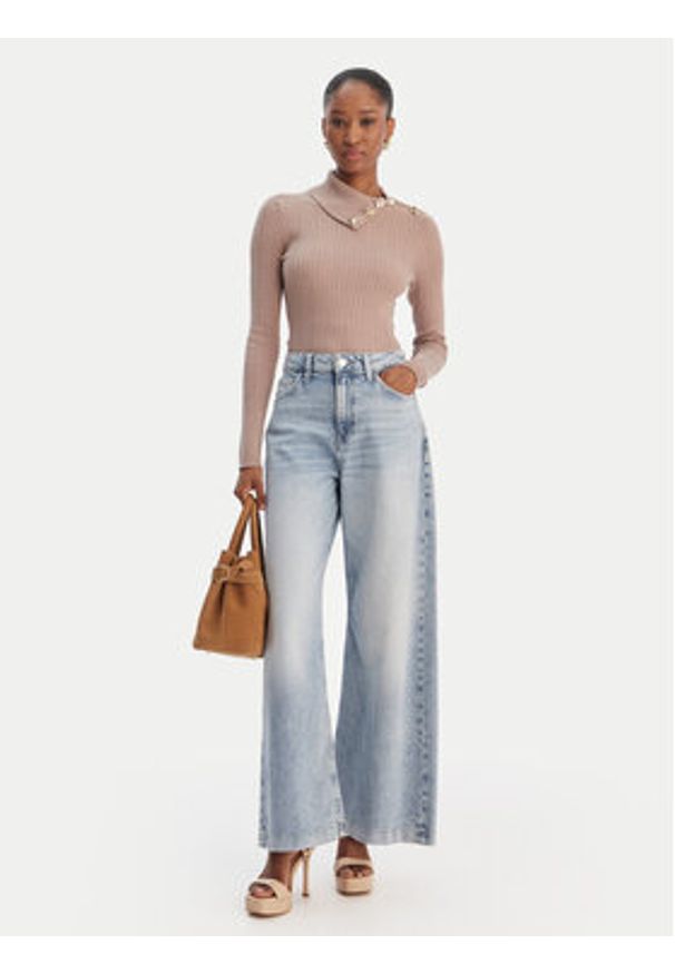 Guess Sweter W6RR07 Z2YK2 Beżowy Regular Fit. Kolor: beżowy. Materiał: wiskoza