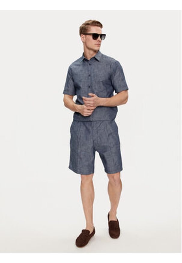 United Colors of Benetton - United Colors Of Benetton Szorty materiałowe 4WV1U9005 Granatowy Regular Fit. Kolor: niebieski. Materiał: bawełna