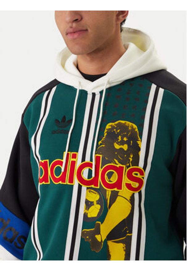 Adidas - adidas Bluza Archive Football Graphic KD1438 Zielony Loose Fit. Kolor: zielony. Materiał: bawełna