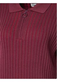 Wrangler Sweter 112356484 Fioletowy Regular Fit. Kolor: fioletowy. Materiał: syntetyk