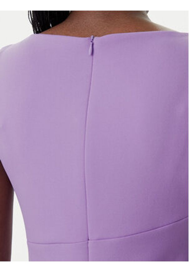 Rinascimento Sukienka koktajlowa CFC0122877003 Fioletowy Regular Fit. Kolor: fioletowy. Materiał: syntetyk. Styl: wizytowy