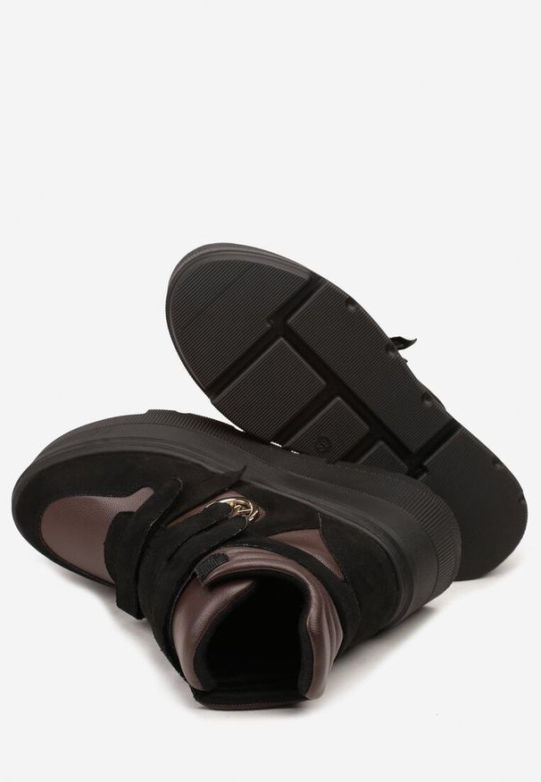 Born2be - Czarno-Brązowe Botki Vices w Stylu Sneakersów na Platformie Afirriva. Okazja: na co dzień. Zapięcie: rzepy. Kolor: czarny. Materiał: jeans. Wzór: aplikacja. Obcas: na platformie. Wysokość obcasa: średni