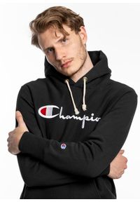 Bluza Champion Premium Script Logo Reverse Weave Hoodie (215159-KK001). Kolor: czarny. Materiał: materiał. Styl: sportowy, elegancki