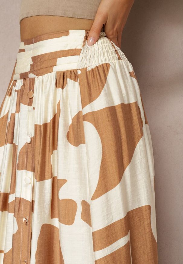 Renee - Beżowa Rozkloszowana Spódnica High Waist z Gumką w Talii i Guzikami Tinasshi. Stan: podwyższony. Kolor: beżowy. Materiał: tkanina, wiskoza, koronka. Wzór: aplikacja. Sezon: lato. Styl: street, klasyczny, elegancki