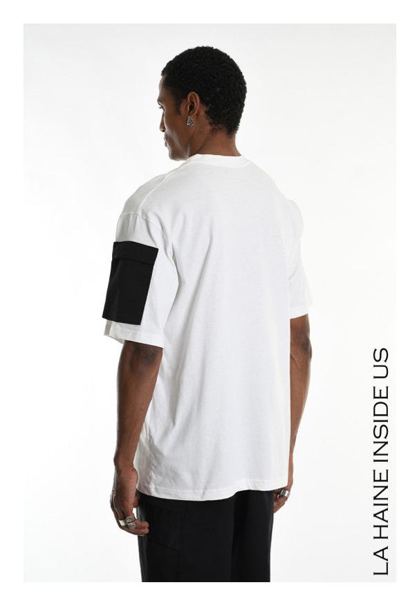 La Haine Inside Us T-shirt | 3Z M1206 | Mężczyzna | Biały. Kolor: biały. Materiał: bawełna. Wzór: aplikacja. Styl: elegancki