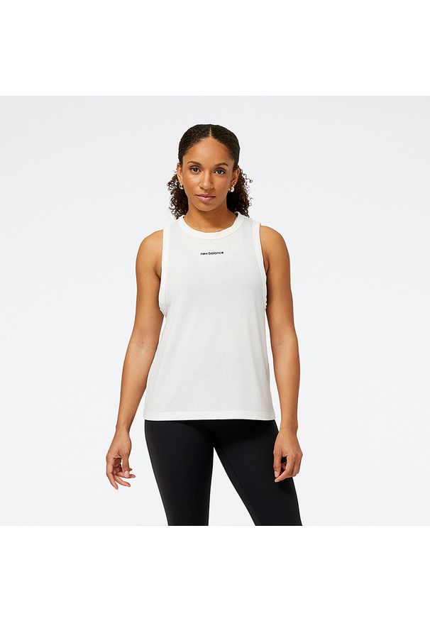 Koszulka damska New Balance WT31104SST – biała. Kolor: biały. Materiał: lyocell, poliester, materiał. Sport: fitness