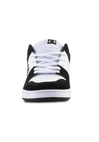 DC Shoes - Buty do chodzenia męskie DC Manteca 4. Zapięcie: sznurówki. Kolor: wielokolorowy, czarny, biały. Materiał: materiał, skóra, syntetyk. Szerokość cholewki: normalna. Sport: turystyka piesza