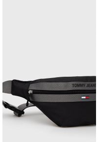 Tommy Jeans Nerka kolor czarny. Kolor: czarny. Materiał: poliester. Wzór: aplikacja #2