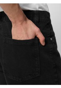 outhorn - Spodenki jeansowe comfort męskie - czarne. Kolor: czarny. Materiał: jeans #5