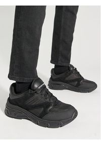 Emporio Armani Sneakersy X4X652 XR078 R926 Czarny. Kolor: czarny. Materiał: materiał