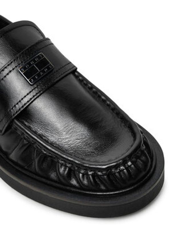 Tommy Jeans Mokasyny EN0EN02708 Czarny. Kolor: czarny. Materiał: skóra