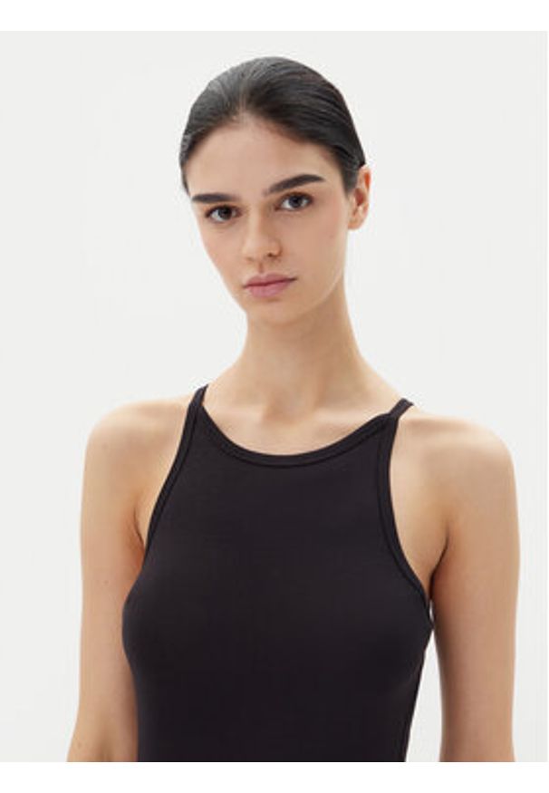 Pieces Sukienka codzienna Jane 17155478 Czarny Slim Fit. Okazja: na co dzień. Kolor: czarny. Materiał: wiskoza. Typ sukienki: proste. Styl: casual