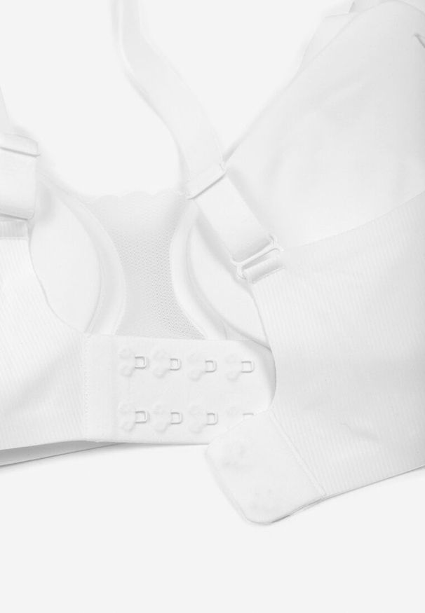 Born2be - Biały Biustonosz z Ozdobnym Wycięciem Ezirelle. Kolor: biały. Materiał: jeans. Rodzaj stanika: wyciągane miseczki. Wzór: gładki