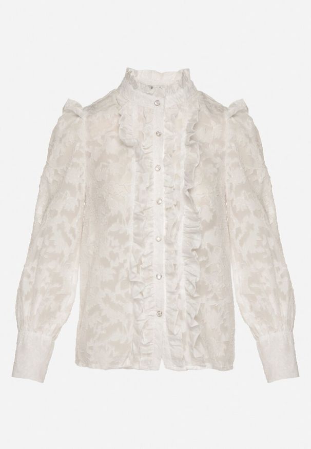 Born2be - Biała Koszula z Koronki z Ozdobnymi Guzikami Zelmi. Okazja: na co dzień. Typ kołnierza: kołnierzyk stójkowy. Kolor: biały. Materiał: koronka. Wzór: koronka. Styl: klasyczny, casual