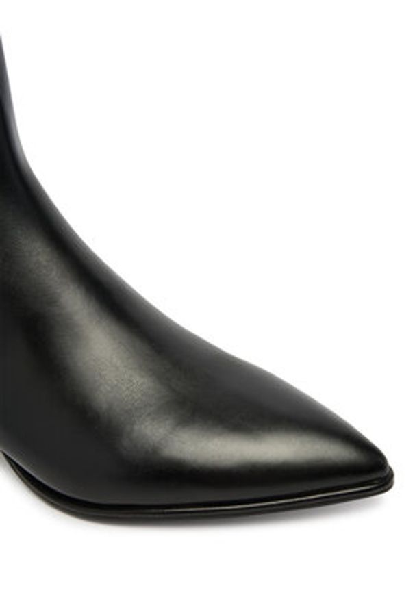 Love Moschino - LOVE MOSCHINO Botki JA21093G0NIA0000 Czarny. Kolor: czarny. Materiał: skóra