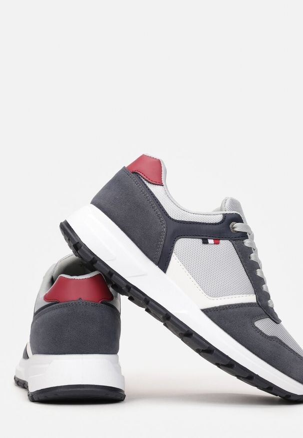 Born2be - Jasnoniebieskie Sznurowane Buty Sportowe przed Kostkę z Przeszyciami Daviana. Okazja: na spotkanie biznesowe, do pracy. Wysokość cholewki: przed kostkę. Zapięcie: sznurówki. Kolor: niebieski. Materiał: bawełna