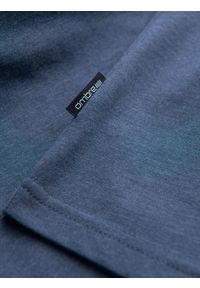 Ombre Clothing - Męska klasyczna bawełniana koszulka z dekoltem w serek BASIC – niebieski melanż V18. Typ kołnierza: dekolt w serek. Kolor: niebieski. Materiał: bawełna. Wzór: melanż. Styl: klasyczny #5