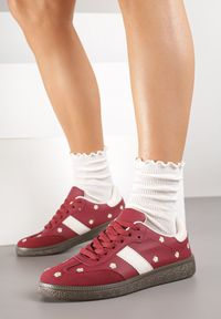 Born2be - Bordowe Sneakersy Typu Tenisówki z Kwiatkami Reisare. Okazja: na co dzień. Kolor: czerwony. Materiał: jeans. Wzór: kwiaty