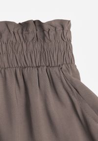 Renee - Brązowe Spodnie Karrill. Kolor: beżowy, brązowy. Materiał: wiskoza. Długość: długie. Sezon: lato. Styl: elegancki #4