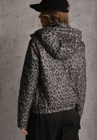 Renee - Zielona Panterkowa Kurtka z Odpinanym Kapturem Anastaera. Kolor: zielony. Materiał: poliester. Długość rękawa: długi rękaw. Sezon: wiosna #5