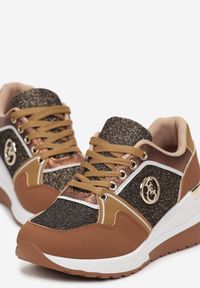 Born2be - Brązowe Sznurowane Sneakersy na Koturnie z Brokatem Lasima. Kolor: brązowy. Obcas: na koturnie