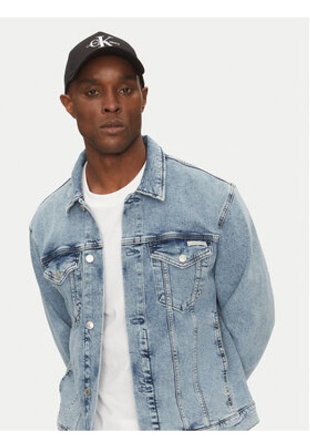 Calvin Klein Jeans Czapka z daszkiem Monologo LV04G5065G Czarny. Kolor: czarny. Materiał: materiał, bawełna