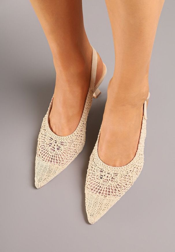 Renee - Beżowe Haftowane Sandały Vices na Szpilce Typu Slingback Atesia. Okazja: na spacer, na co dzień. Zapięcie: sprzączka. Kolor: beżowy. Wzór: haft. Obcas: na szpilce. Styl: elegancki, casual