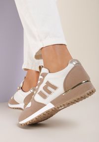 Renee - Biało-Beżowe Sneakersy Orsea. Zapięcie: sznurówki. Kolor: biały. Materiał: materiał, nubuk, syntetyk. Szerokość cholewki: normalna. Wzór: aplikacja #5