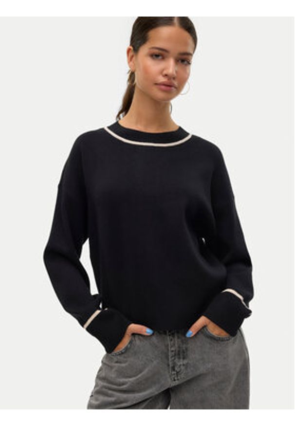 Vero Moda Sweter Saba 10318077 Czarny Regular Fit. Kolor: czarny. Materiał: syntetyk