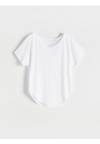 Reserved - T-shirt regular - biały. Kolor: biały. Materiał: bawełna, dzianina. Wzór: gładki #1