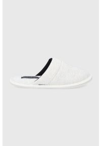 Calvin Klein Jeans Kapcie kolor kremowy. Nosek buta: okrągły. Kolor: beżowy. Materiał: guma, poliester, materiał. Wzór: gładki