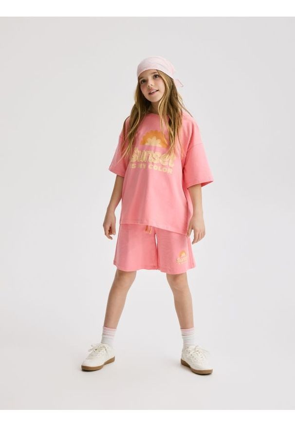 Reserved - Bawełniany komplet z nadrukiem - intensywny róż. Kolor: różowy. Materiał: bawełna. Wzór: nadruk