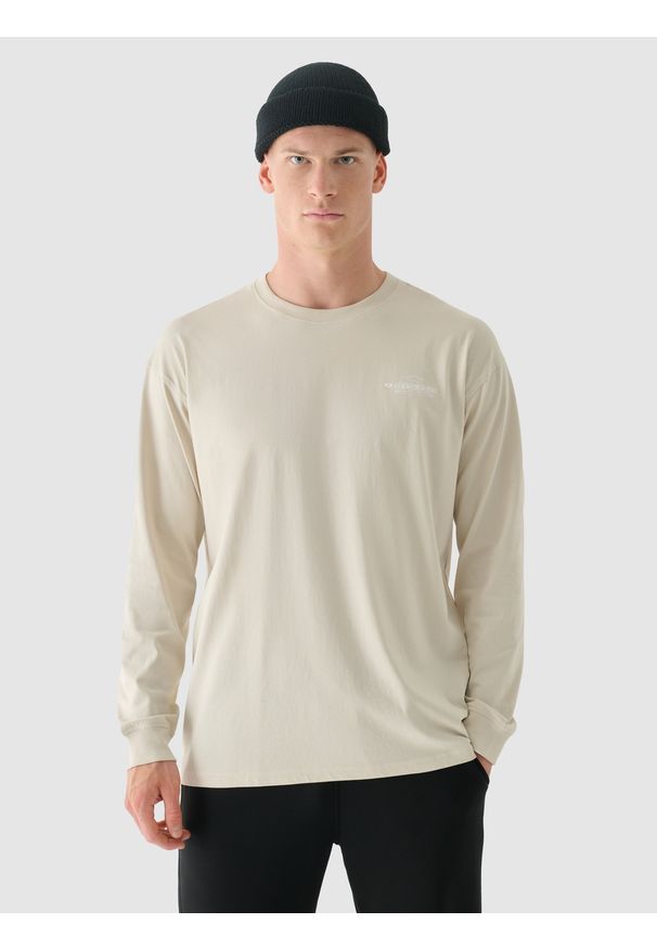 4f - 4F Longsleeve oversize z nadrukiem męski - beżowy S. Okazja: na co dzień. Kolor: beżowy. Materiał: dzianina, bawełna, jersey. Długość rękawa: długi rękaw. Długość: długie. Wzór: nadruk. Styl: klasyczny, sportowy, casual