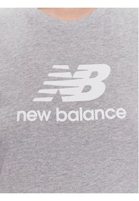 New Balance T-Shirt Essentials Stacked Logo WT31546 Szary Athletic Fit. Kolor: szary. Materiał: bawełna #4