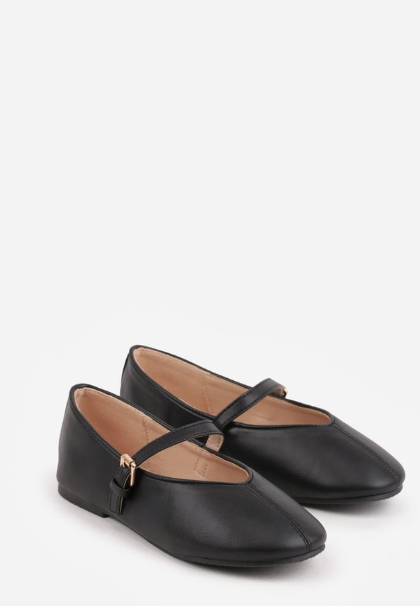 Born2be - Czarne Balerinki z Paskiem na Sprzączkę Bragia. Okazja: na co dzień. Zapięcie: pasek. Kolor: czarny. Materiał: jeans, materiał. Styl: casual