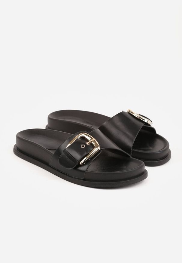 Renee - Czarne Klapki na Platformie z Klamrą Molthoe. Okazja: na co dzień. Kolor: czarny. Wzór: aplikacja. Obcas: na platformie. Styl: casual, elegancki