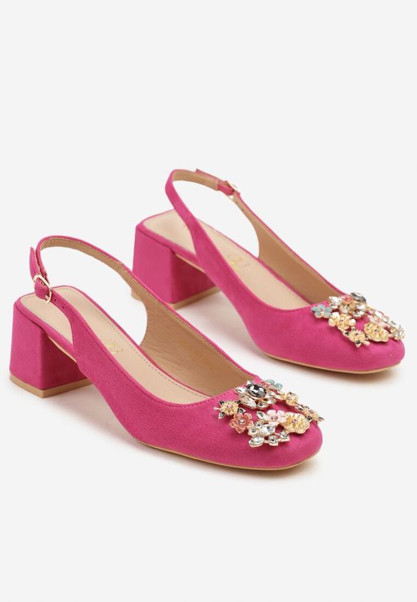 Renee - Fuksjowe Sandały Vices na Słupku Slingback ze Skórzaną Wkładką i Cyrkoniami Nimirune. Okazja: na co dzień. Zapięcie: sprzączka. Kolor: różowy. Materiał: skóra. Wzór: aplikacja. Obcas: na słupku. Styl: casual. Wysokość obcasa: średni