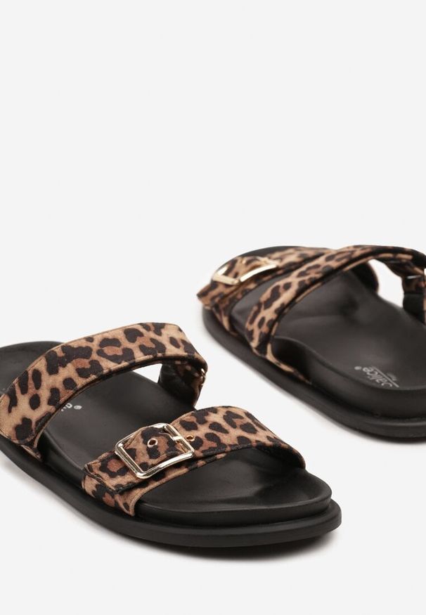 Born2be - Panterkowe Klapki z Dwoma Paskami Navolssa. Okazja: na co dzień. Wzór: paski. Styl: klasyczny, elegancki, casual