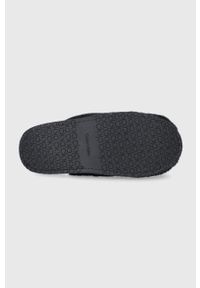 Calvin Klein Kapcie kolor czarny. Nosek buta: okrągły. Kolor: czarny. Materiał: materiał, guma. Wzór: gładki #3