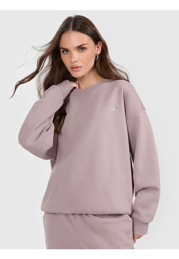 4f - 4F Bluza dresowa nierozpinana bez kaptura damska - beżowa L. Okazja: na co dzień, na spacer. Typ kołnierza: bez kaptura. Kolor: beżowy. Materiał: dresówka. Styl: casual. Sport: fitness, turystyka piesza