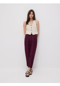 Reserved - Spodnie w kant z lnem - burgundowy. Kolor: czerwony. Materiał: len #1