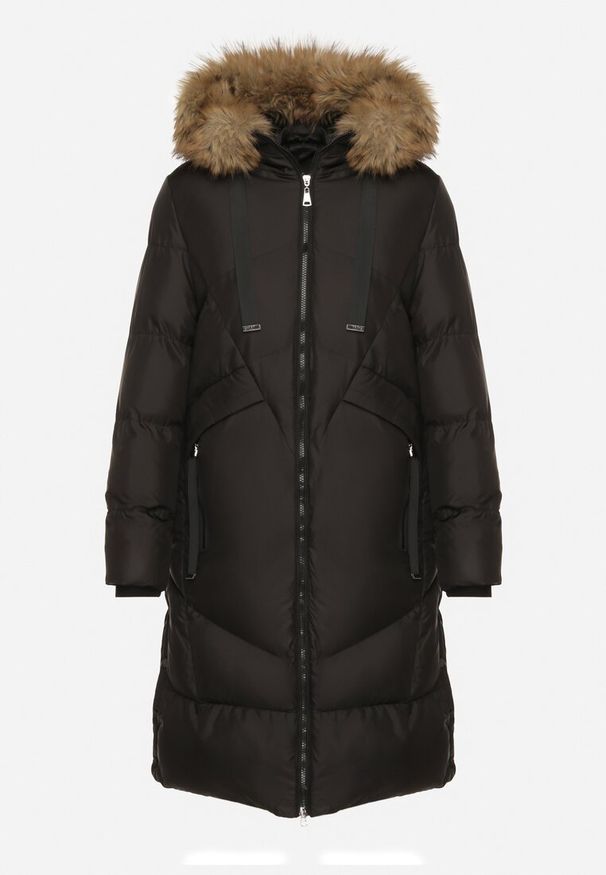 Born2be - Czarna Pikowana Kurtka z Kapturem z Futrem i Ozdobnymi Taśmami Lendria. Okazja: na spacer. Typ kołnierza: kaptur. Kolor: czarny. Materiał: futro