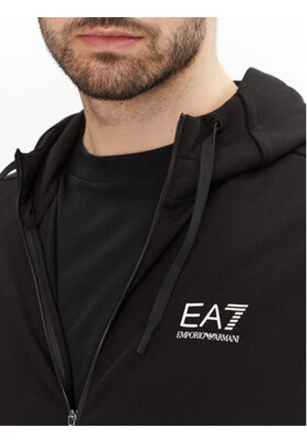 EA7 Emporio Armani Dres 7M000131 AF12501 UC001 Czarny Regular Fit. Kolor: czarny. Materiał: syntetyk