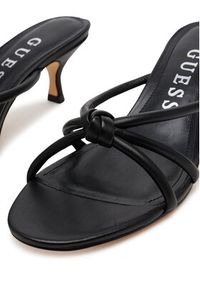 Guess Klapki FLJGARLEA03 Czarny. Kolor: czarny. Materiał: skóra