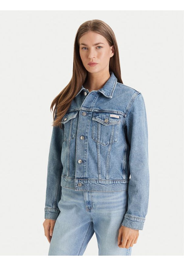 Calvin Klein Jeans Kurtka jeansowa Classic LV047E904G Niebieski Regular Fit. Kolor: niebieski. Materiał: bawełna