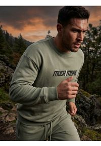 Sinsay - Bluza crewneck z napisem - zielony. Kolor: zielony. Wzór: napisy #1