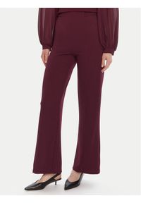 Rinascimento Spodnie materiałowe CFC0125304003 Bordowy Regular Fit. Kolor: czerwony. Materiał: syntetyk #1