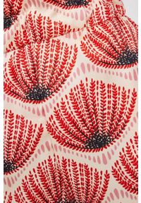 Sisley szorty damskie kolor czerwony wzorzyste high waist. Stan: podwyższony. Kolor: czerwony. Materiał: tkanina #5