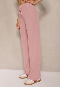 Renee - Różowe Spodnie o Szerokim Kroju High Waist Savianne. Okazja: na co dzień. Stan: podwyższony. Kolor: różowy. Sezon: wiosna. Styl: casual