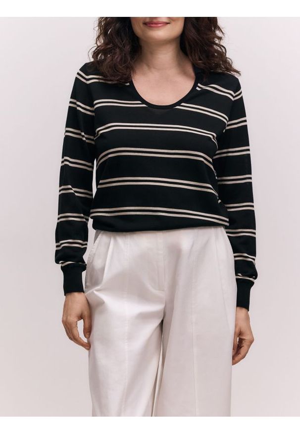 Reserved - Sweter z lyocellem - czarny. Kolor: czarny. Materiał: dzianina, bawełna, jedwab